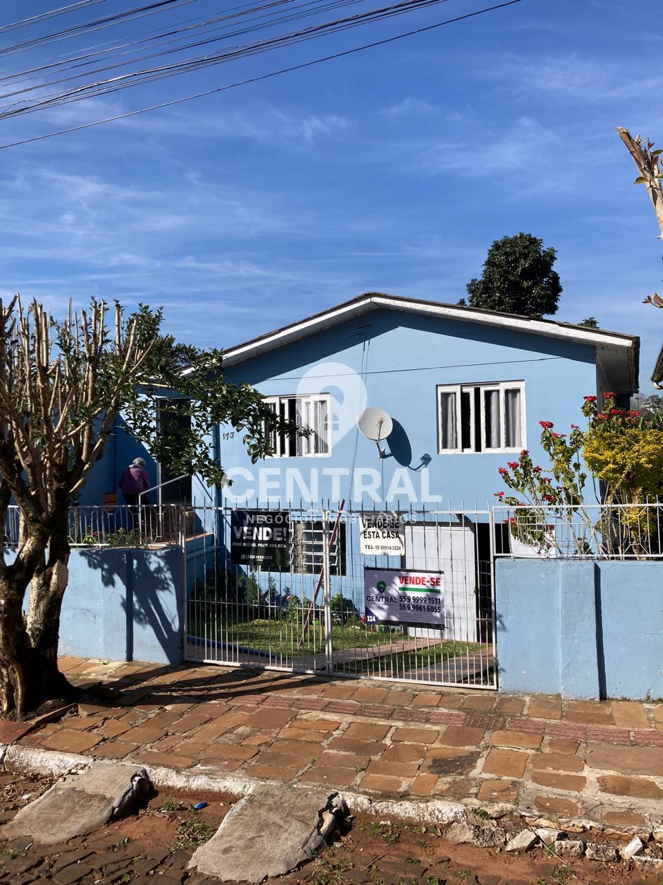 LINDA CASA BAIRRO FÁTIMA  MUITO ESPAÇOSA - EXCELENTE LOCALIZAÇÃO