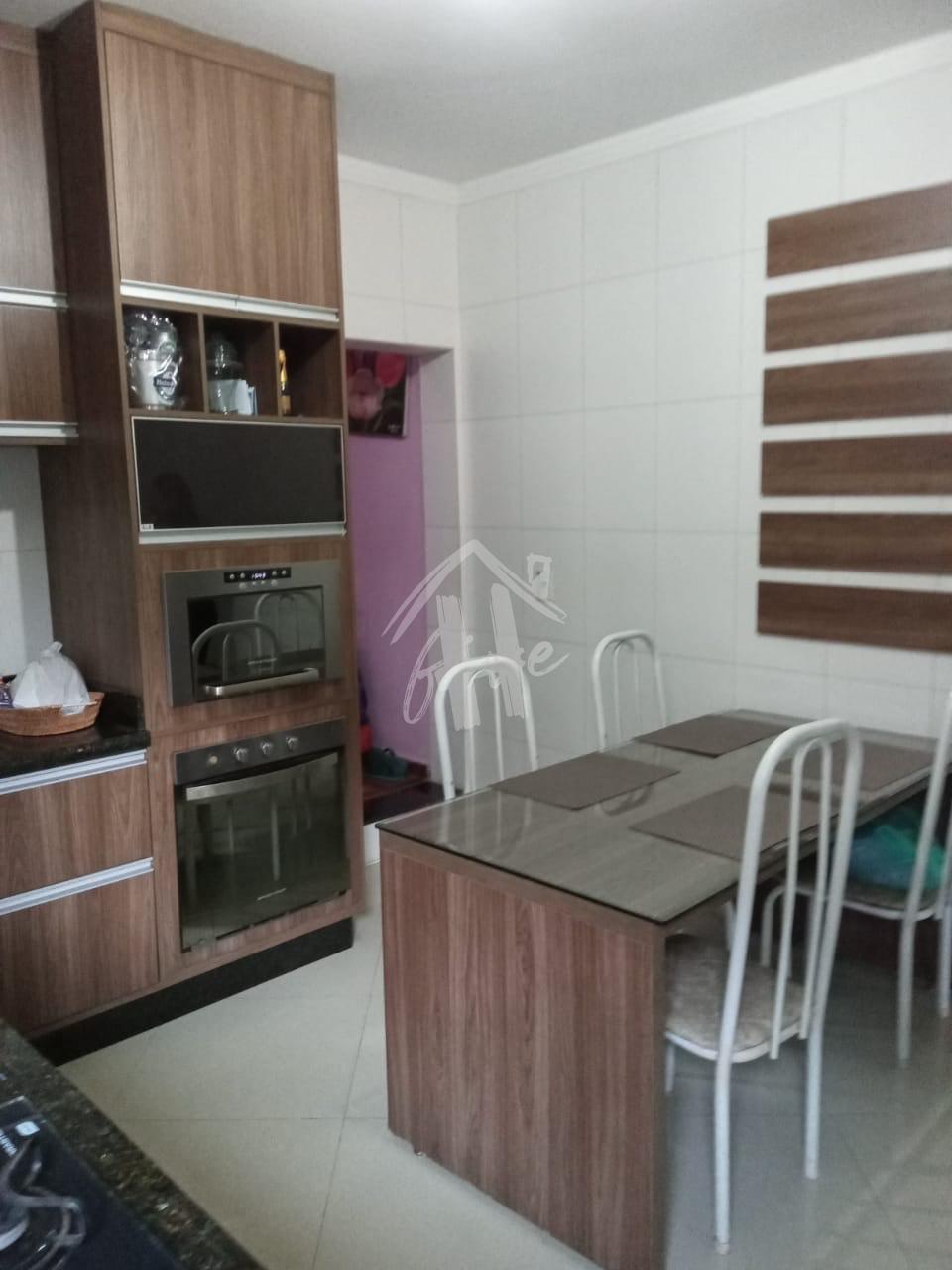 Casa com  200m  localizada no bairro Jardim Am?rica, V?rzea pa...