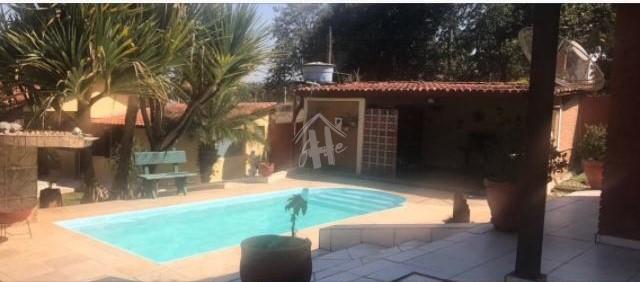 Casa com 200m  localizada no Ch?cara Mina de Inhandjara , Itup...