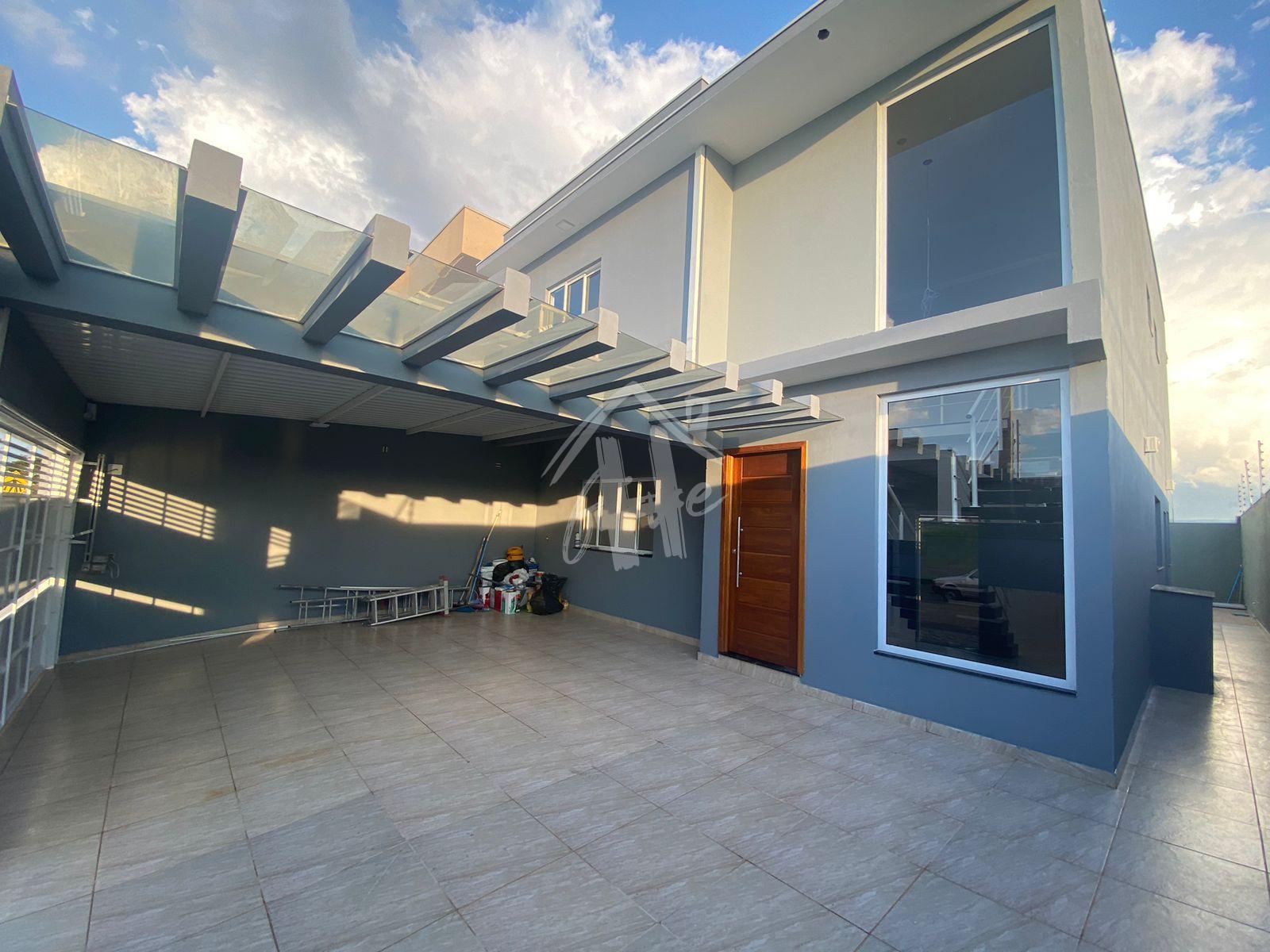 ?tima casa com 226m  localizada no bairro Residencial Tosi, It...