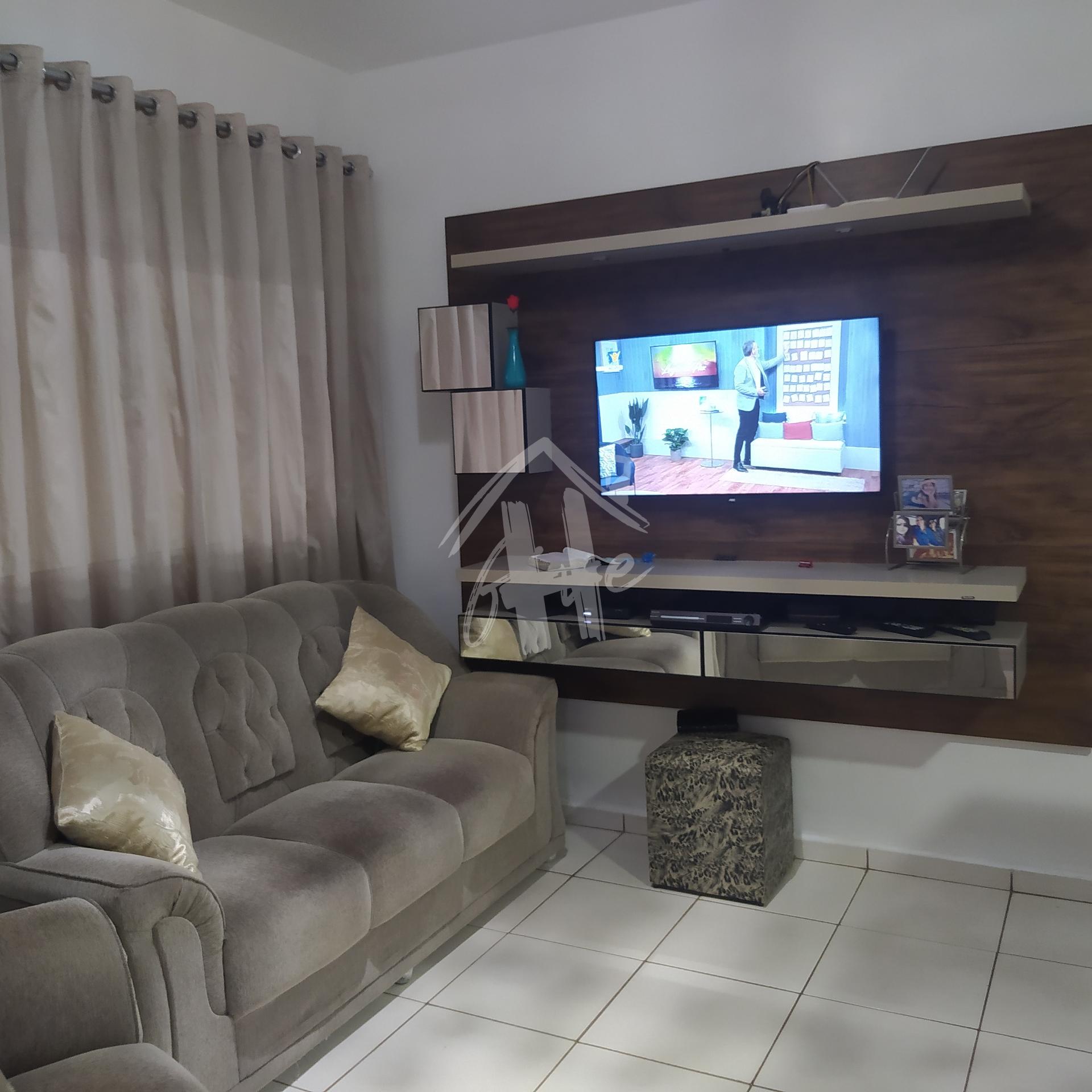 Casa com 64m  localizada no bairro Maracan?, na cidade de Jari...