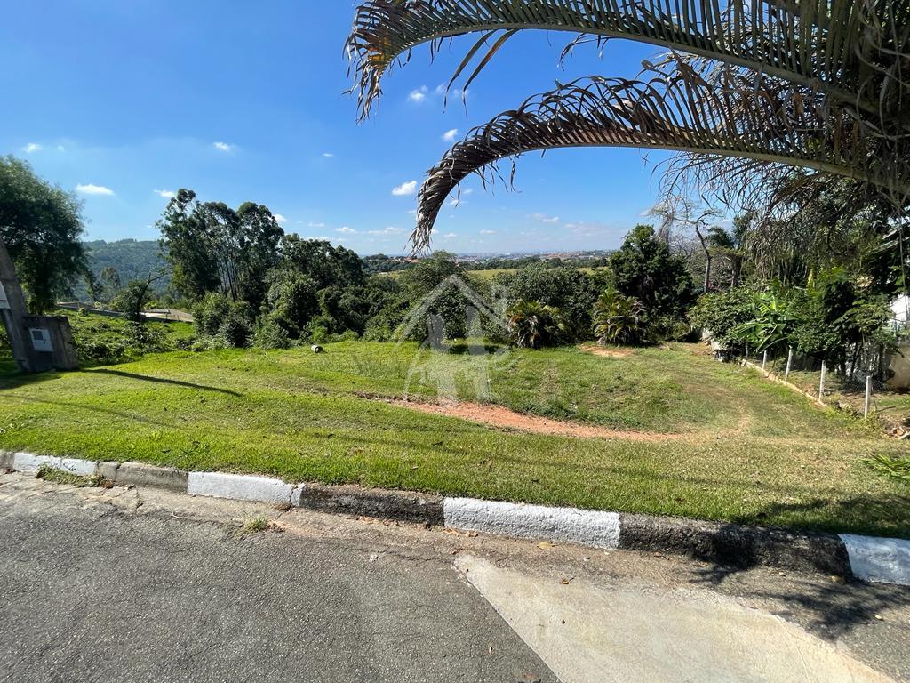 TERRENO COM 880M  LOCALIZADO NO CONDOM?NIO OUTEIRO DAS FLORES ...