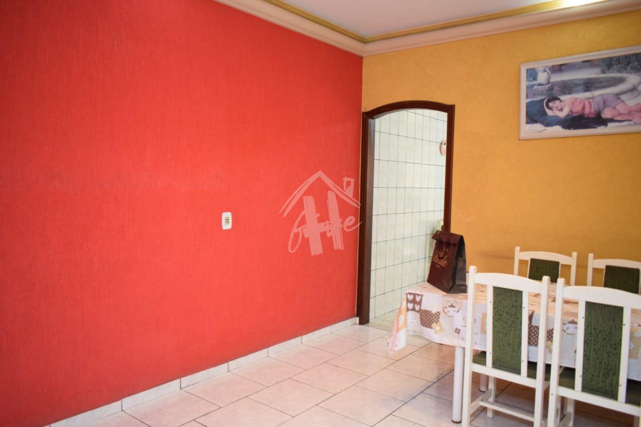 Casa a venda localizado no bairro Vila Vianelo com 238m  em Ju...