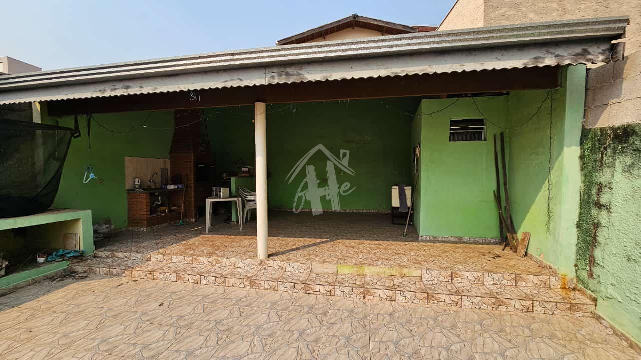 CASA A VENDA LOCALIZADO NA VILA M GENOVEVA COM 189M  EM JUNDIA...