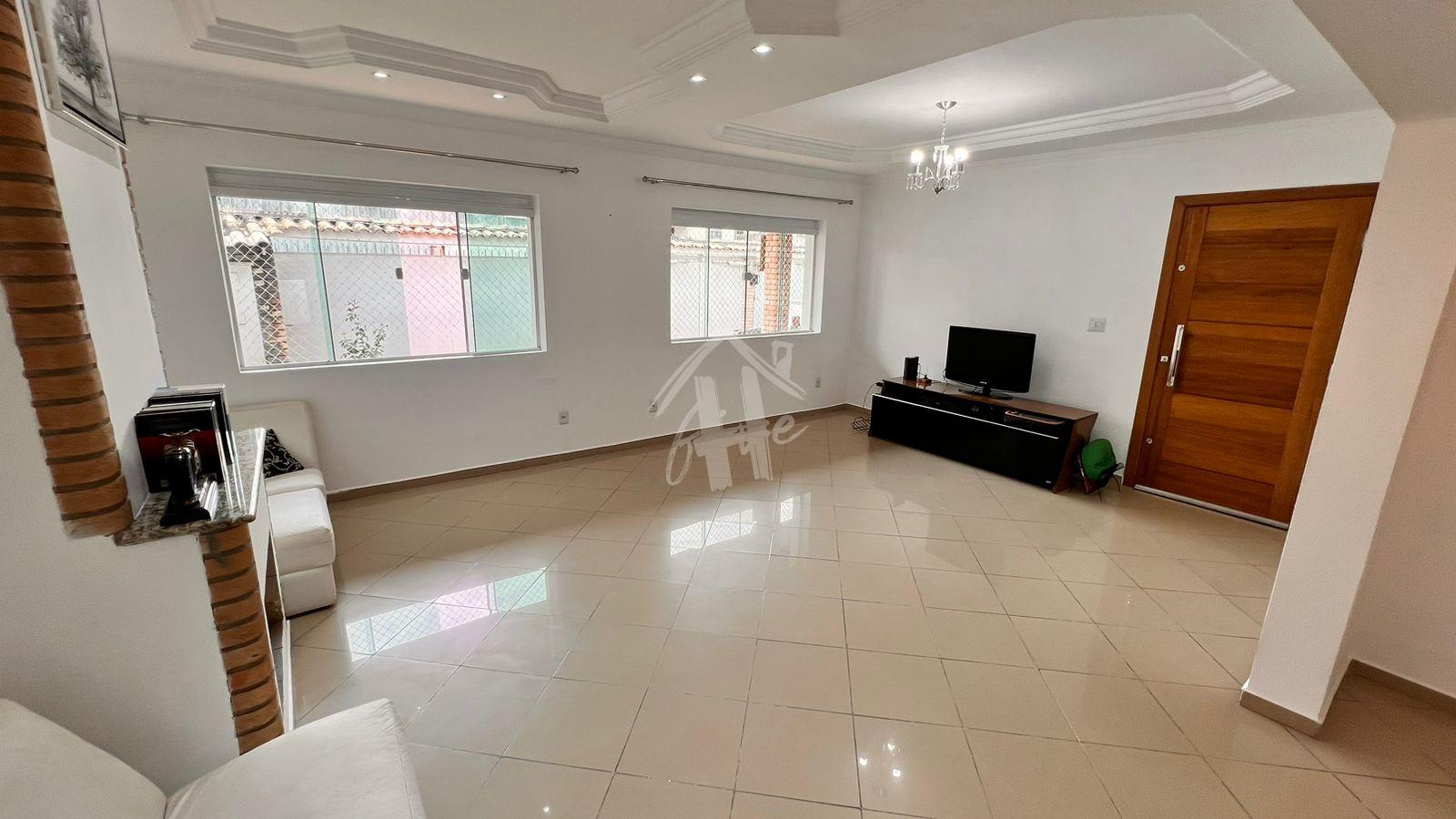 Casa a venda localizada no bairro Jardim do Lago - 320m 