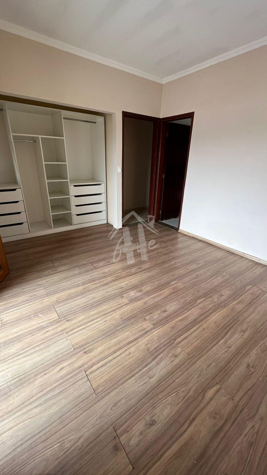CASA A VENDA COM 116M  LOCALIZADO NO BAIRRO VILA OLIMPIA EM CA...