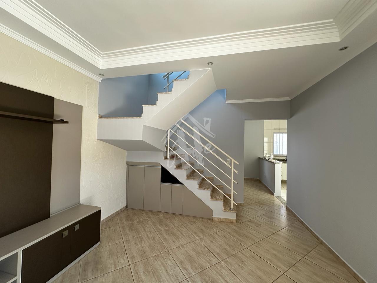 ?TIMA CASA A VENDA COM 209M2 NO BAIRRO TERRA BRASILIS EM ITUPE...