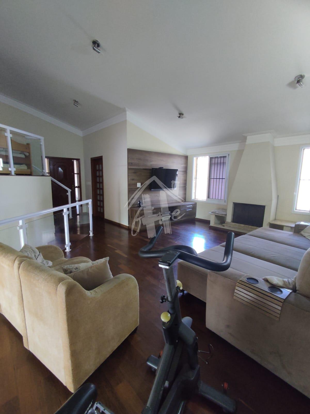 ?tima casa a venda 293m  com piscina,  pr?ximo a Av Nove de Ju...