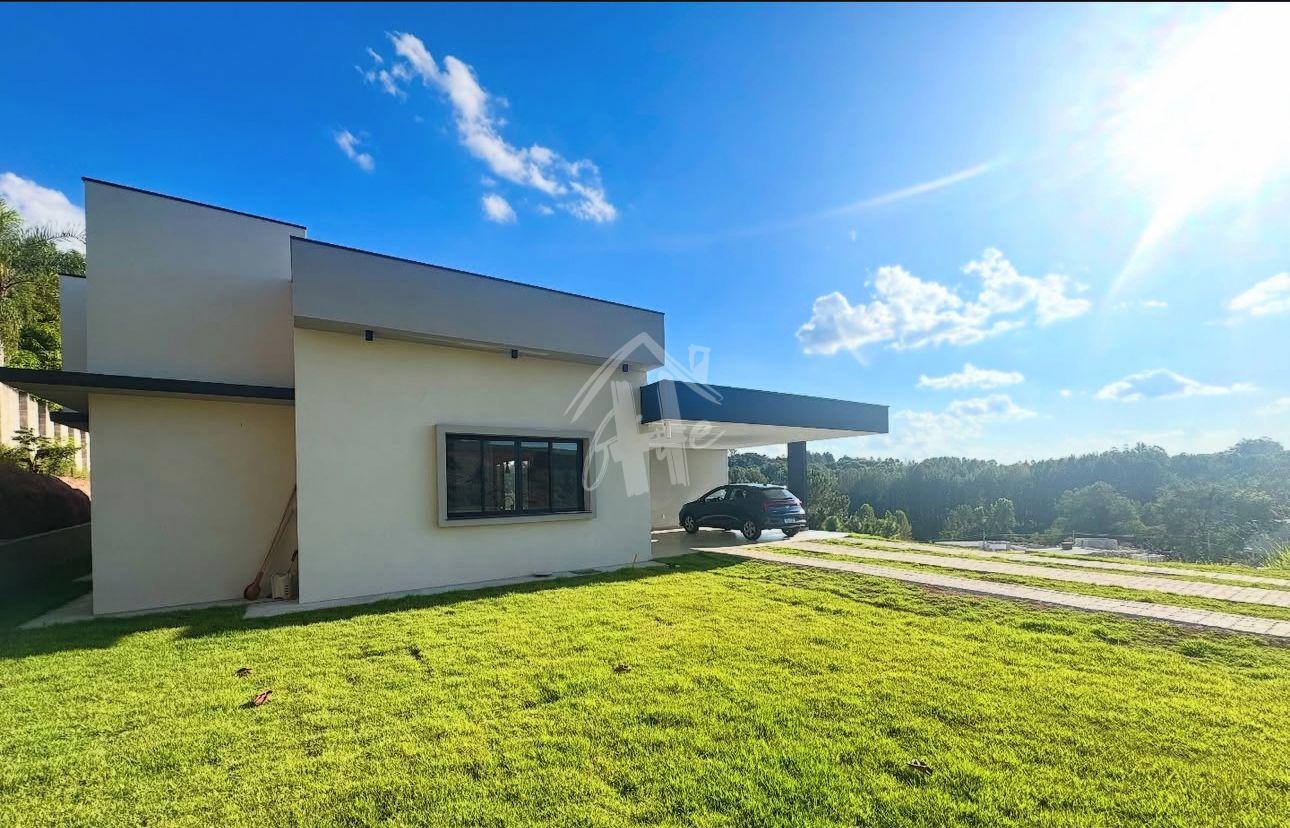 Casa de alto padr?o a venda com 254m , no condom?nio Terra Cax...