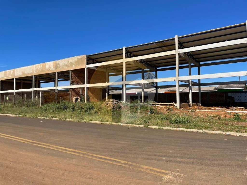 VENDE-SE BARRACÃO