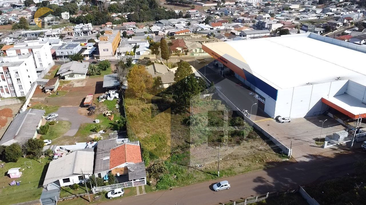 VENDE-SE TERRENO