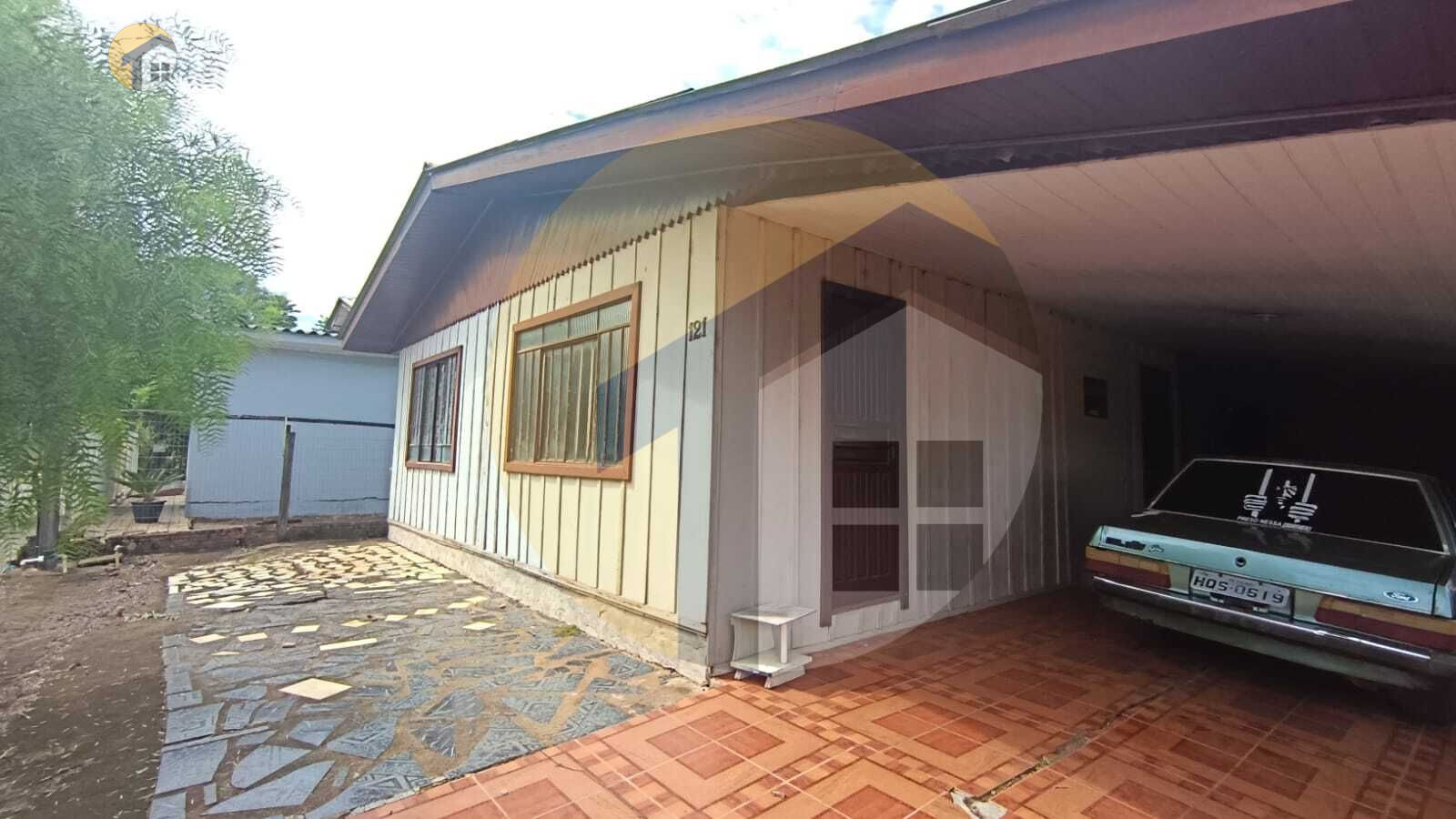 VENDE-SE CASA