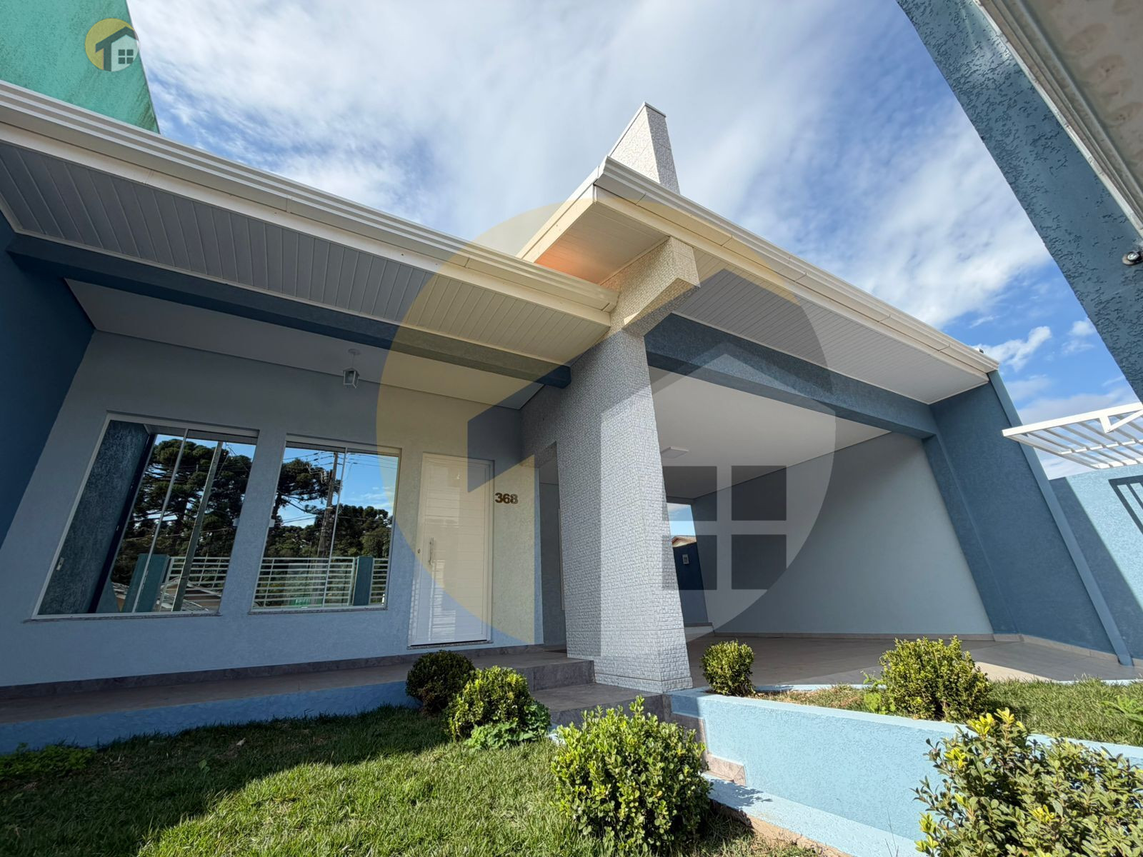 VENDE-SE CASA NOVA