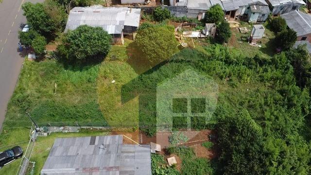 VENDE-SE AMPLO TERRENO