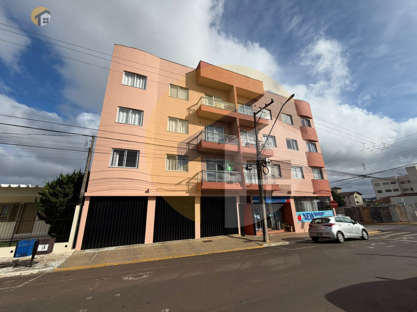 VENDE-SE APARTAMENTO