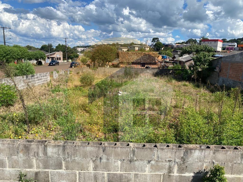VENDE-SE TERRENO DE ESQUINA