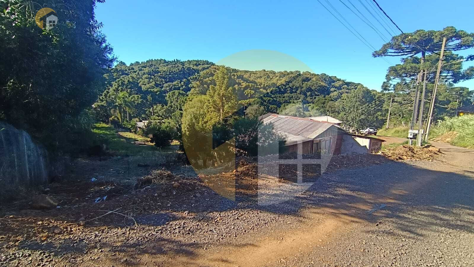VENDE-SE TERRENO