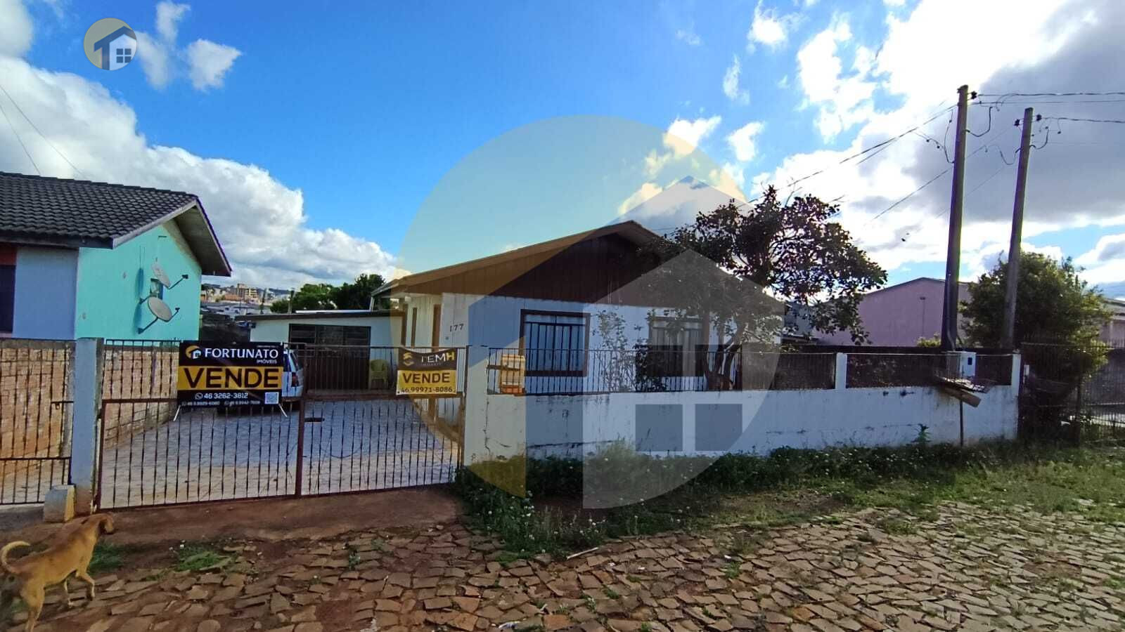VENDE-SE CASA