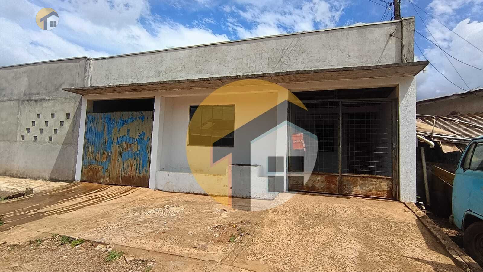 Vende-se casa