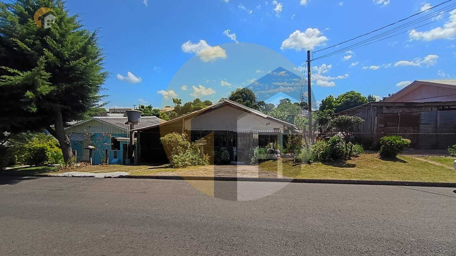 VENDE-SE CASA