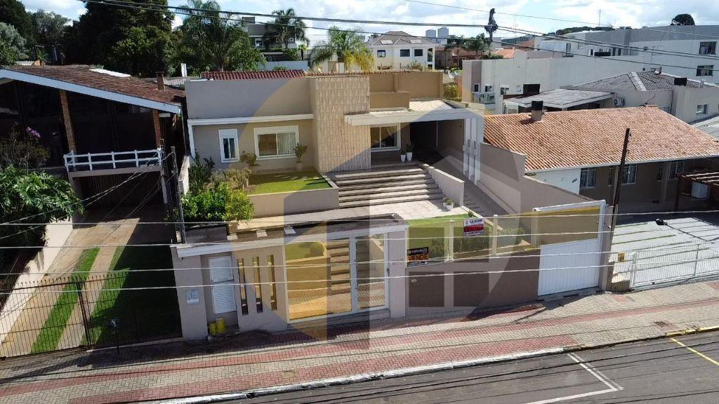 VENDE-SE CASA DE ALTO PADRÃO MOBILIADA