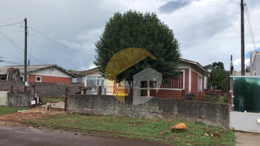 VENDE-SE CASA