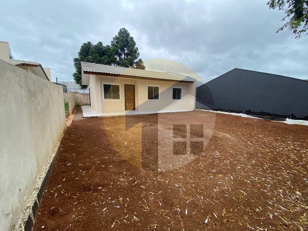 VENDE-SE CASA EM CONDOMINIO