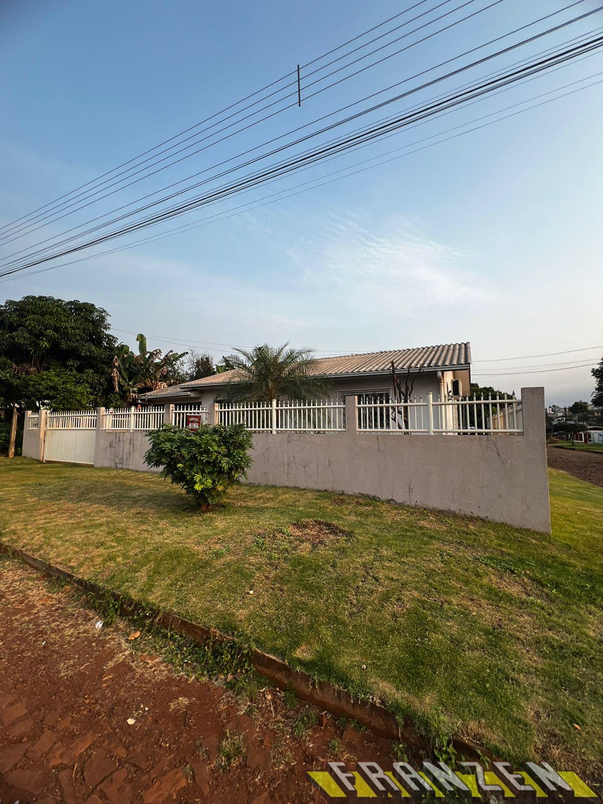 CASA DISPONIVEL PARA ALUGAR EM QUEDAS DO IGUA?U PROXIMO AO CEN...
