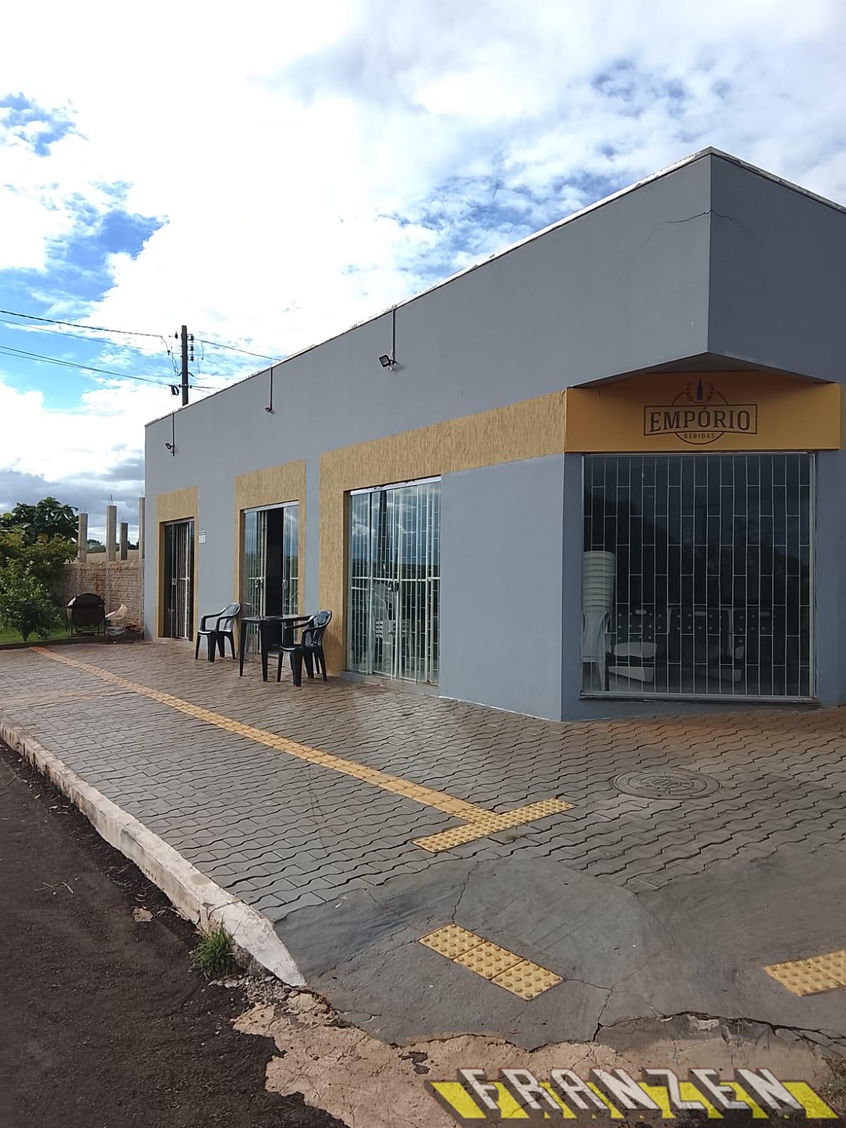 CASA COM SALA COMERCIAL - OTIMO ENVESTIMENTO PARA CRESCIMENTO