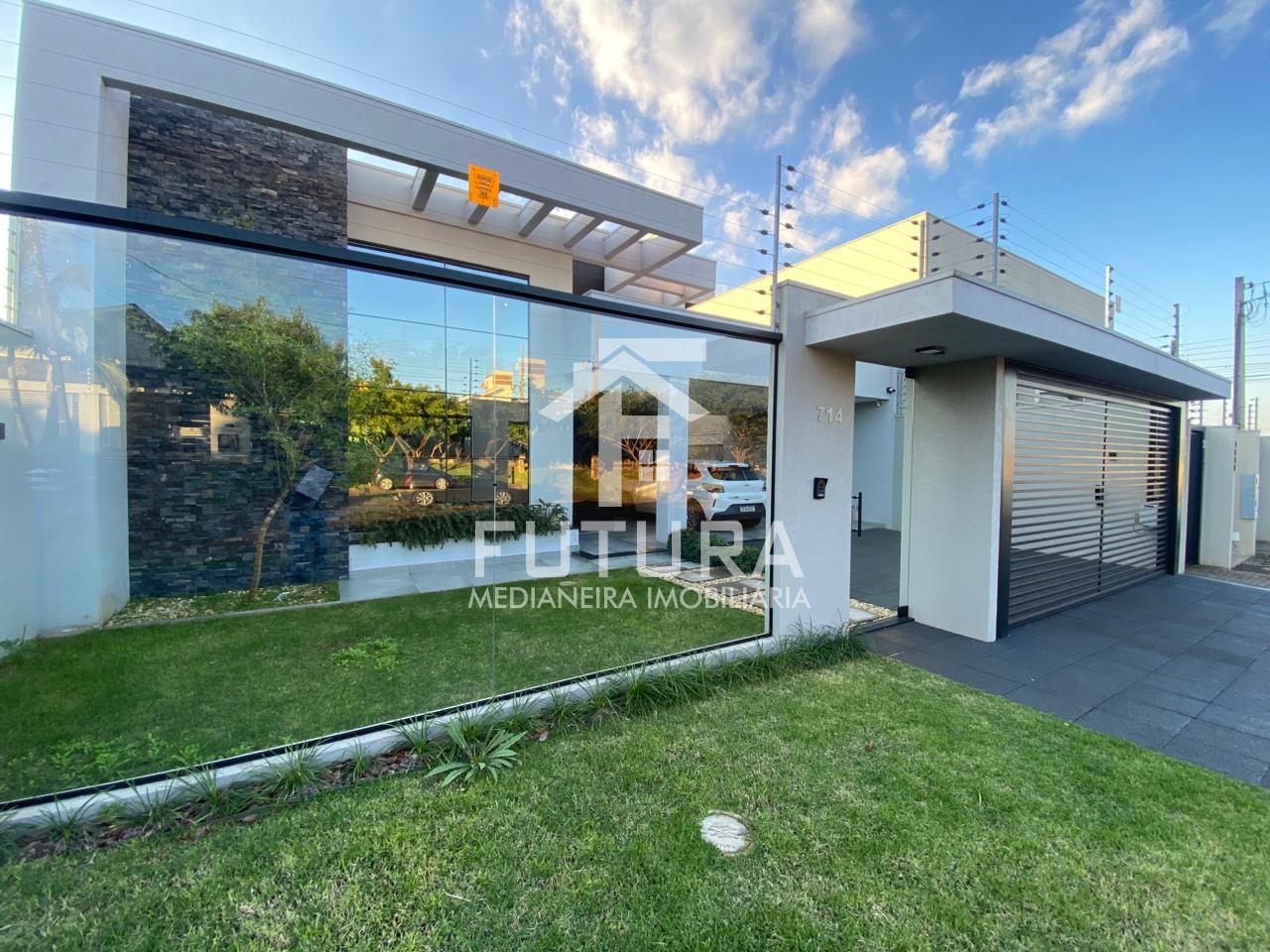 Casa alto padrão com 3 suítes, piscina, BAIRRO NAZARÉ, MEDIANEIRA - PR