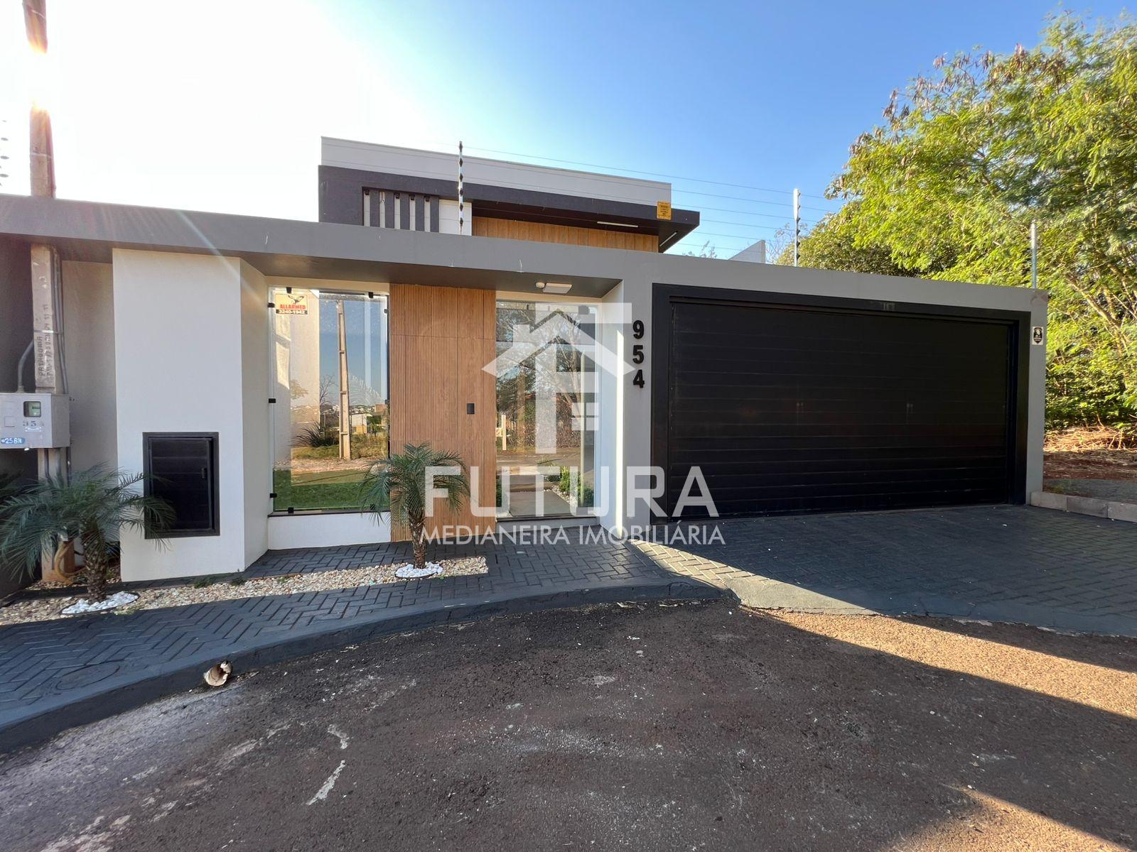 Sobrado à venda, 3 quartos, 5 vagas garagem, LOT. VILA VERDE, MEDIANEIRA - PR