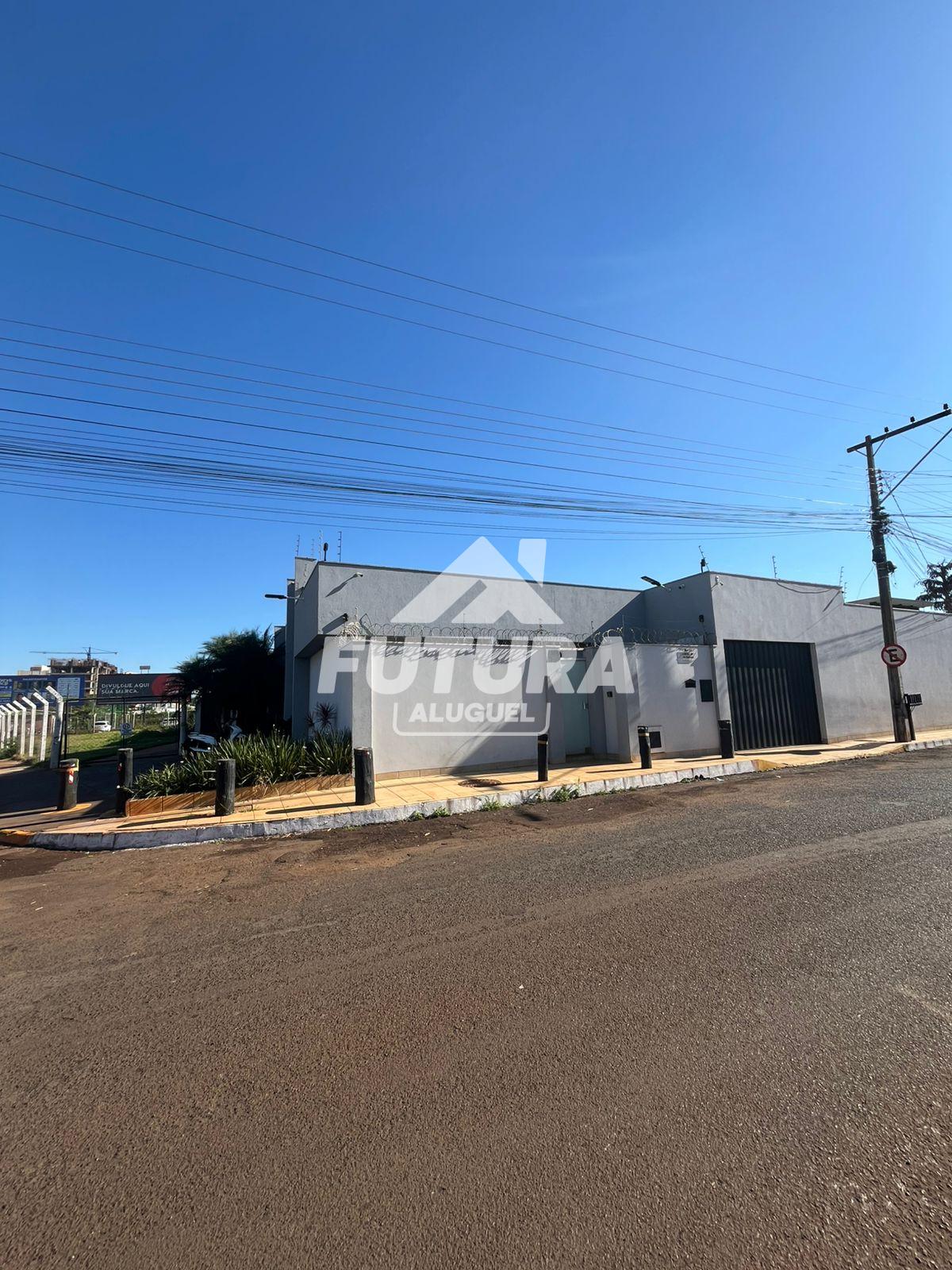 Casa para locação com 03 quartos , Jardim Presidente, RIO VERD...