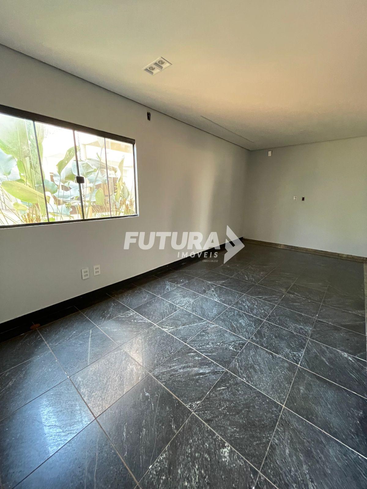 Sobrado para locação com 4 suítes, piscina, sauna e energia fo...