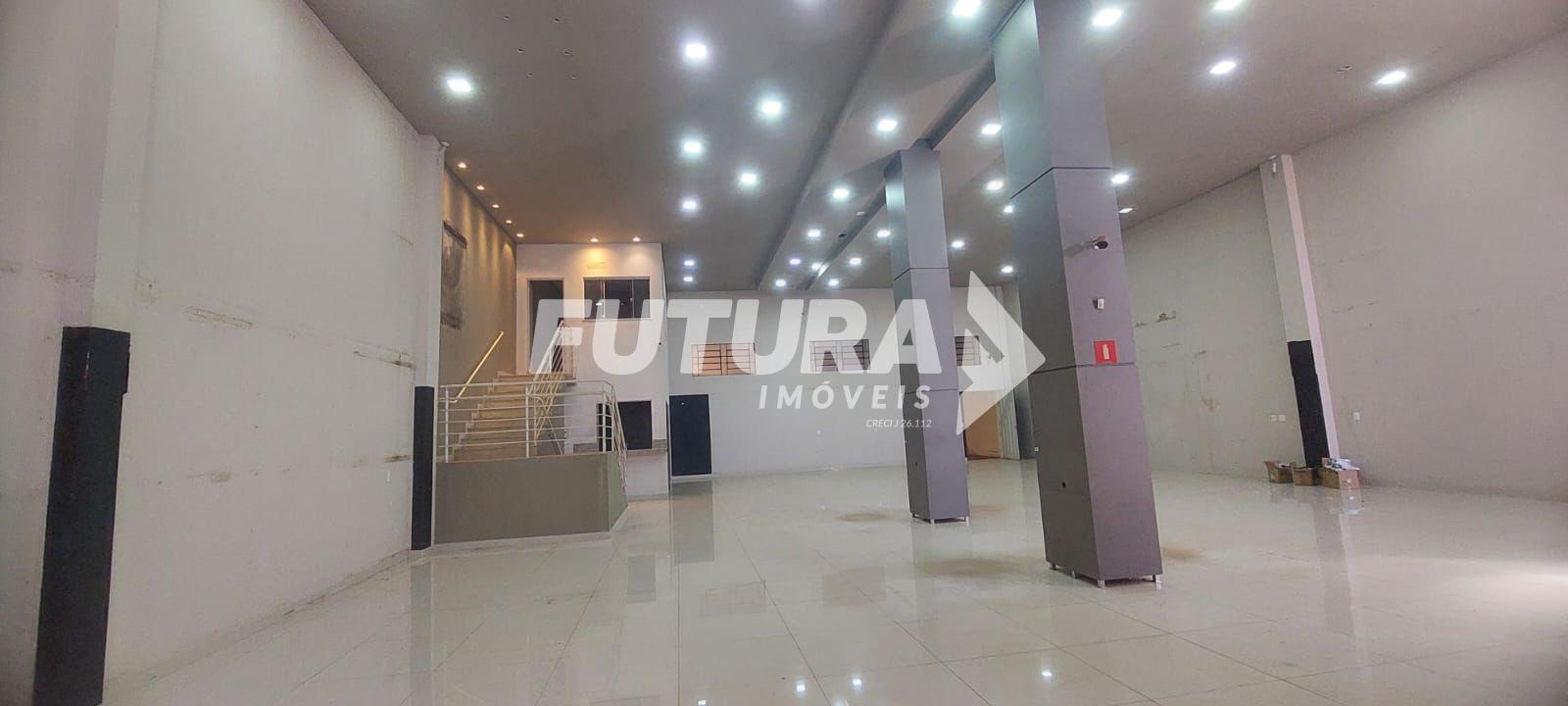 Ponto comercial na Av. Presidente Vargas com 375 m2