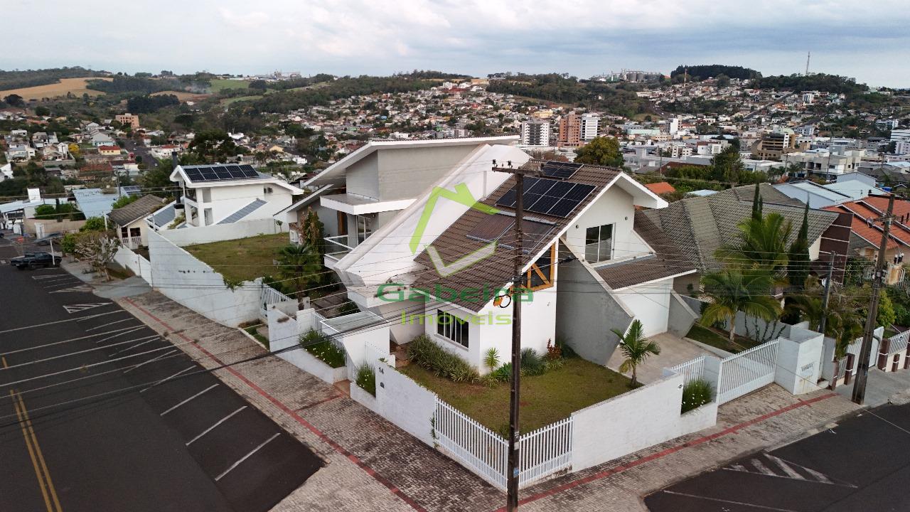 Casa com 4 dormitrios  venda, CENTRO, CORONEL VIVIDA - PR