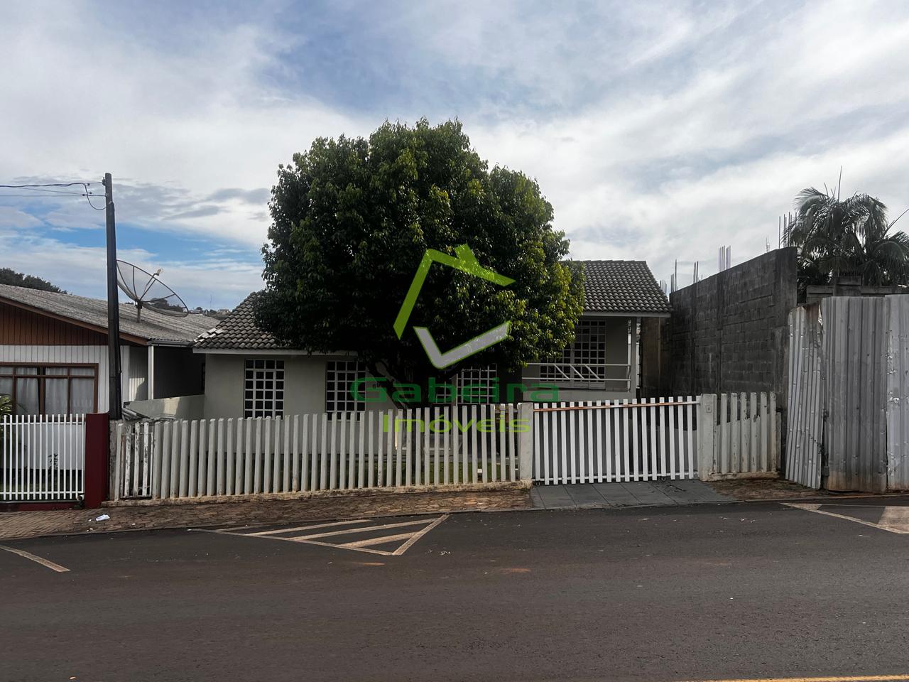 Casa com 3 dormit�rios � venda, CENTRO, CORONEL VIVIDA - PR