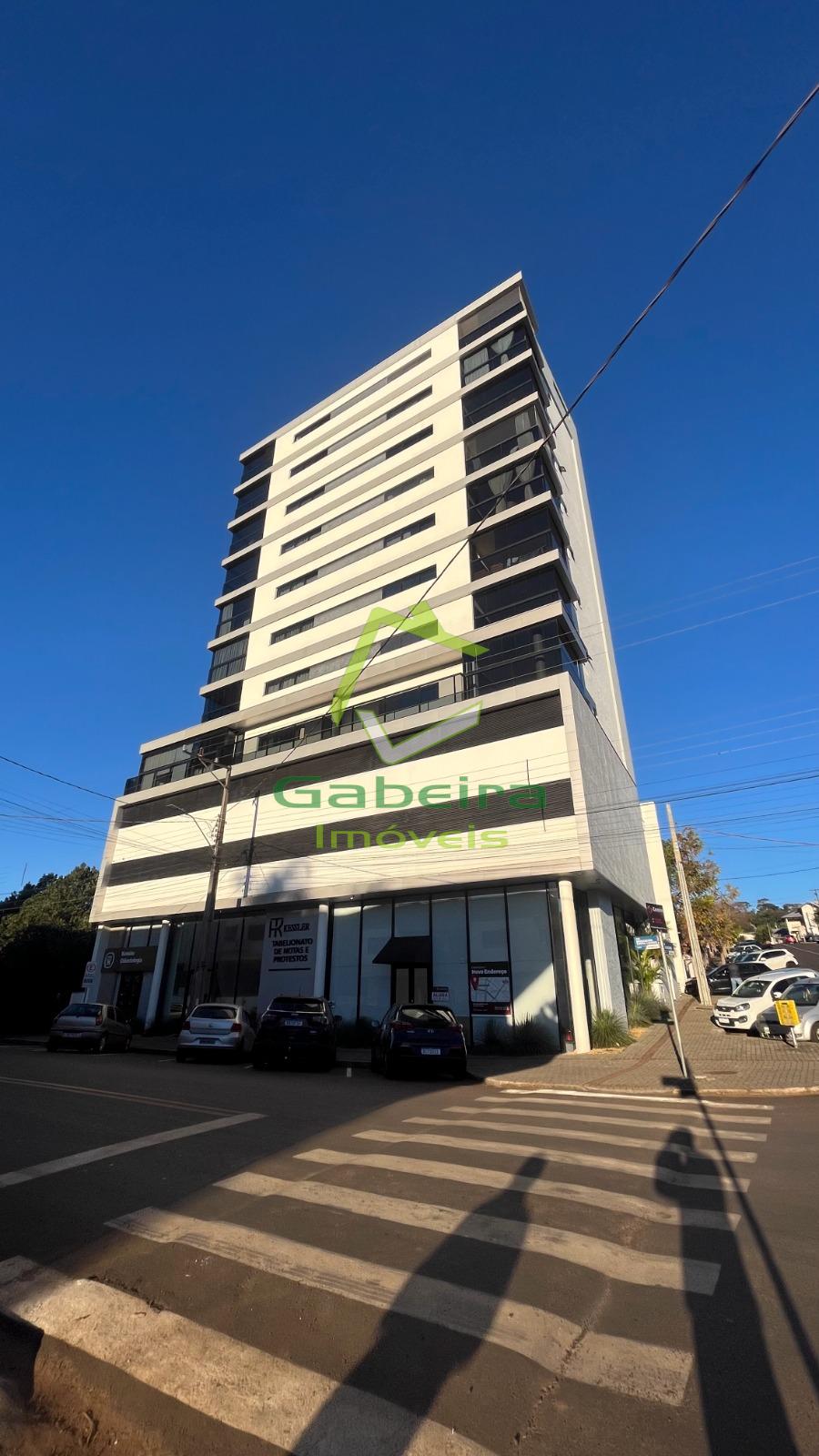 Apartamento com 3 dormit�rios, CENTRO, CORONEL VIVIDA - PR