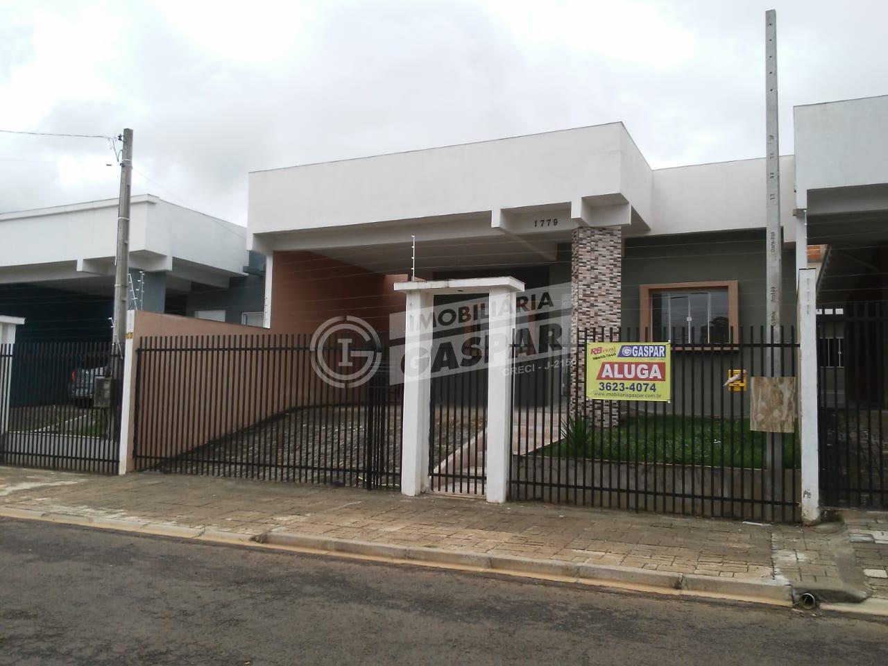 Casa para locação na Rua Arlindo Ribeiro, 1779, Batel