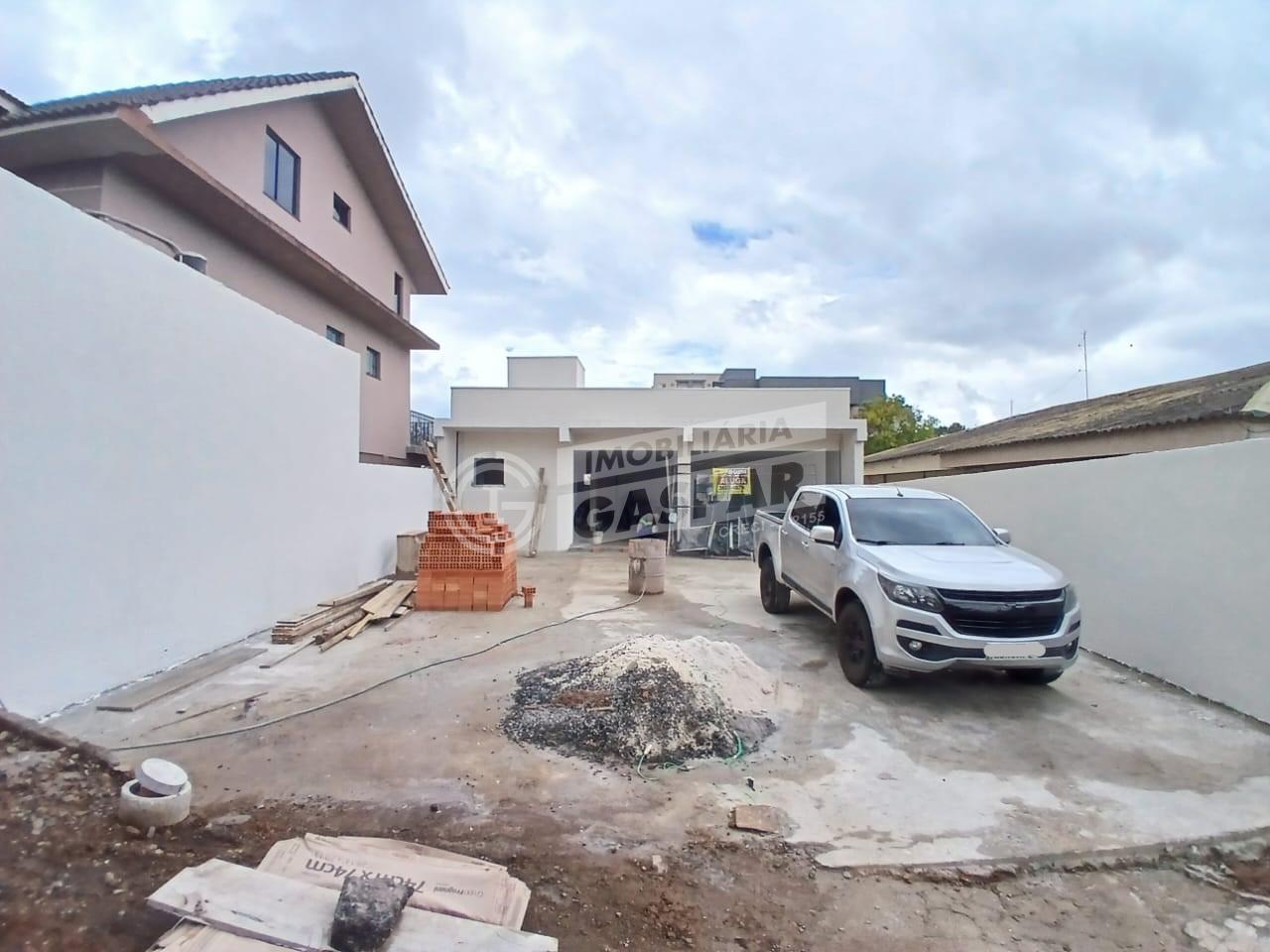 UMA SALA COMERCIAL EM ALVENARIA MEDINDO APROX. 130 M2