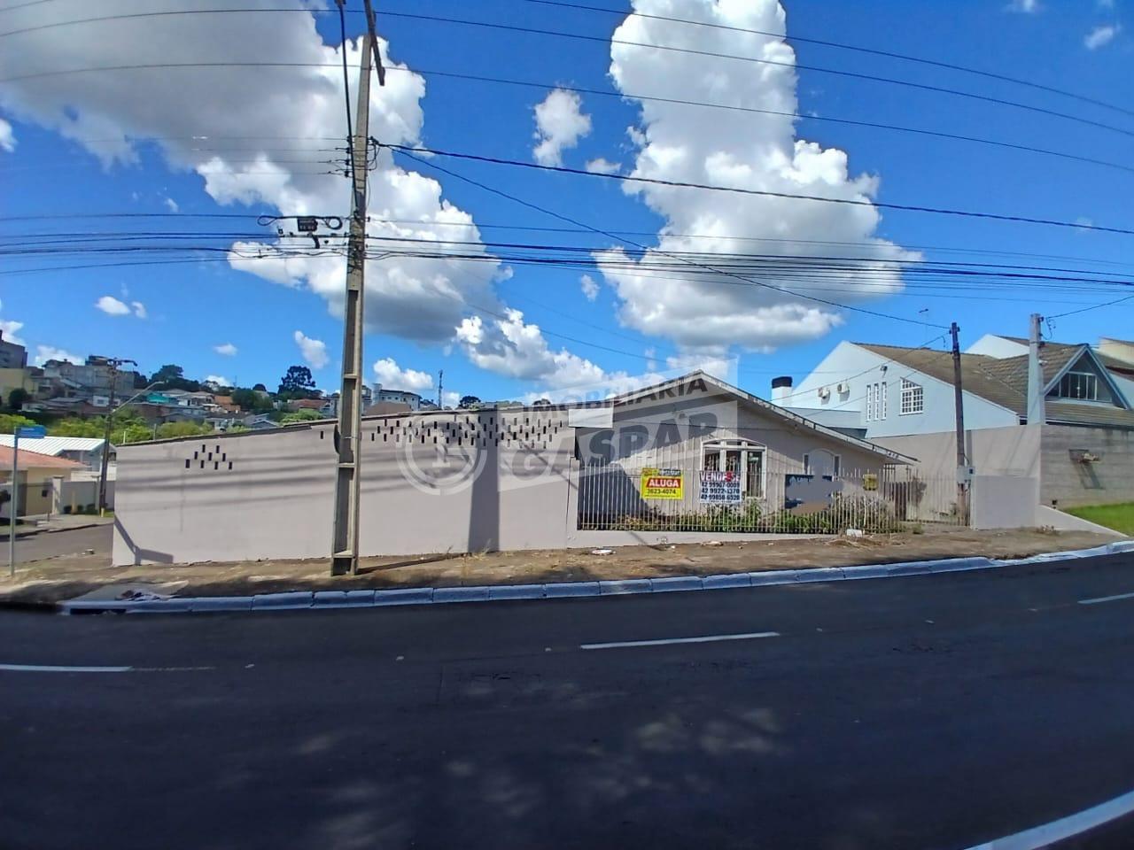 CASA DE MADEIRA , BAIRRO DOS ESTADOS, GUARAPUAVA - PR