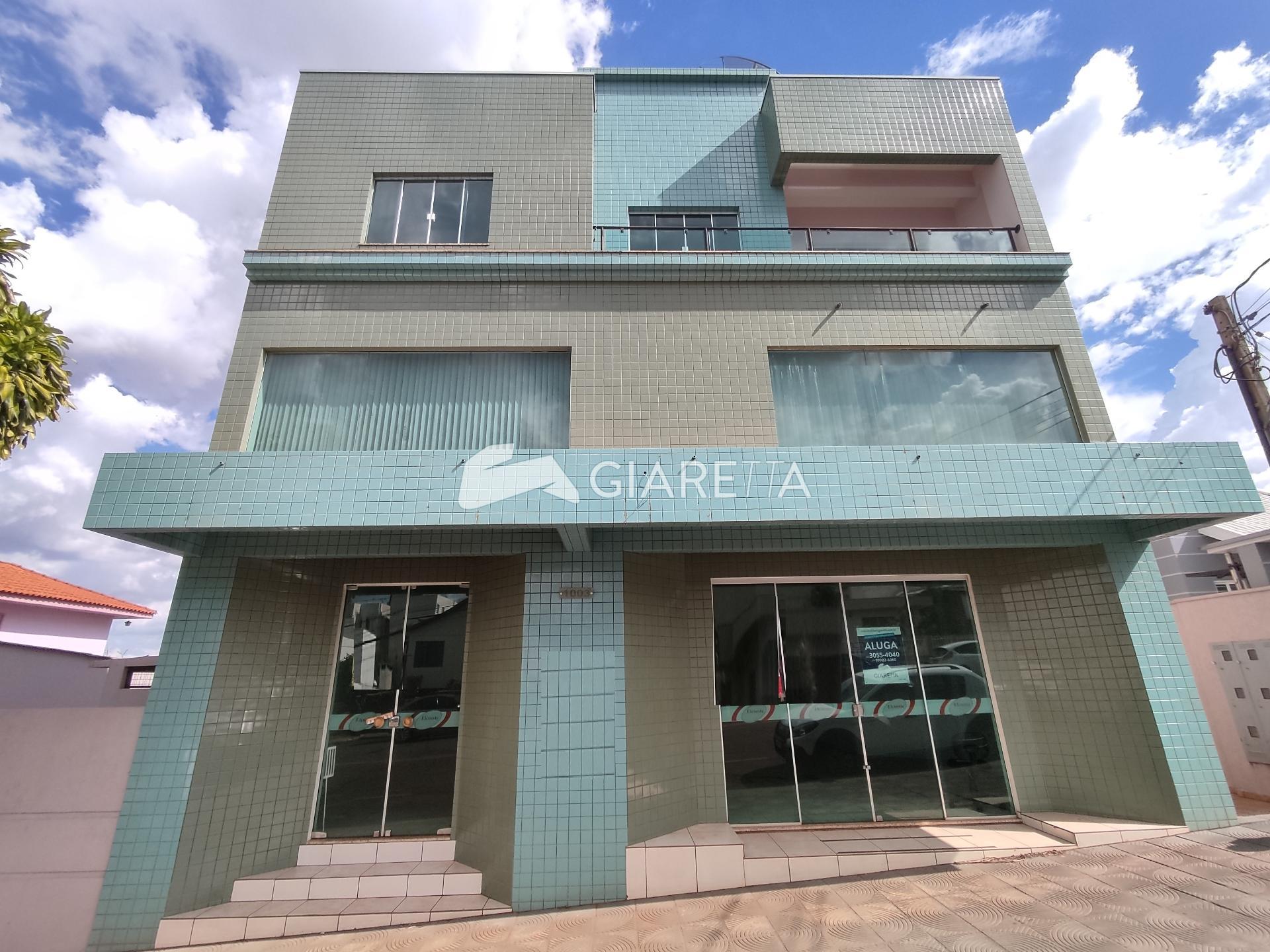 Sala-Conjunto, 210 m² - Foto 1