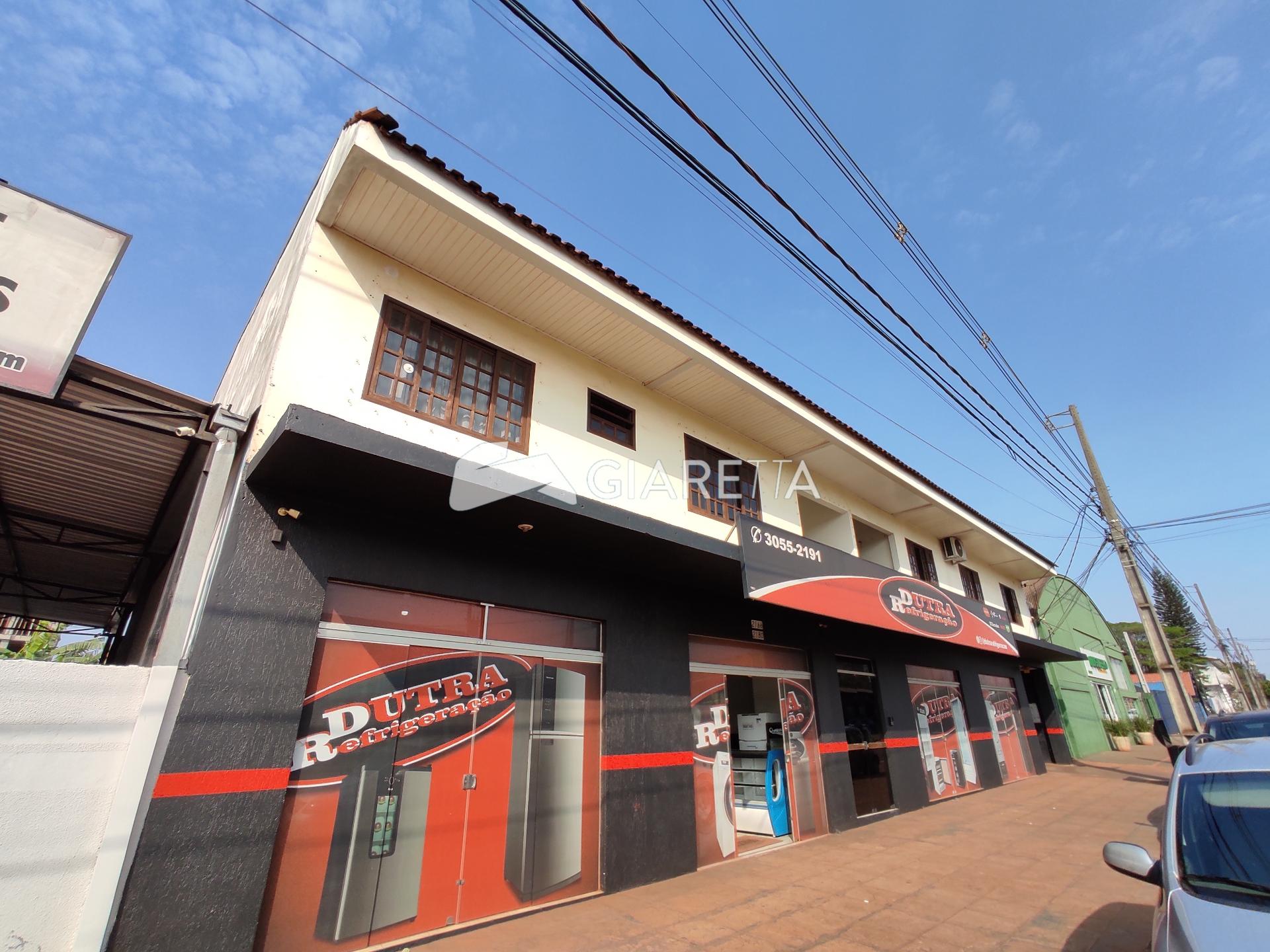 Apartamento para alugar com 2 quartos, 100m² - Foto 1