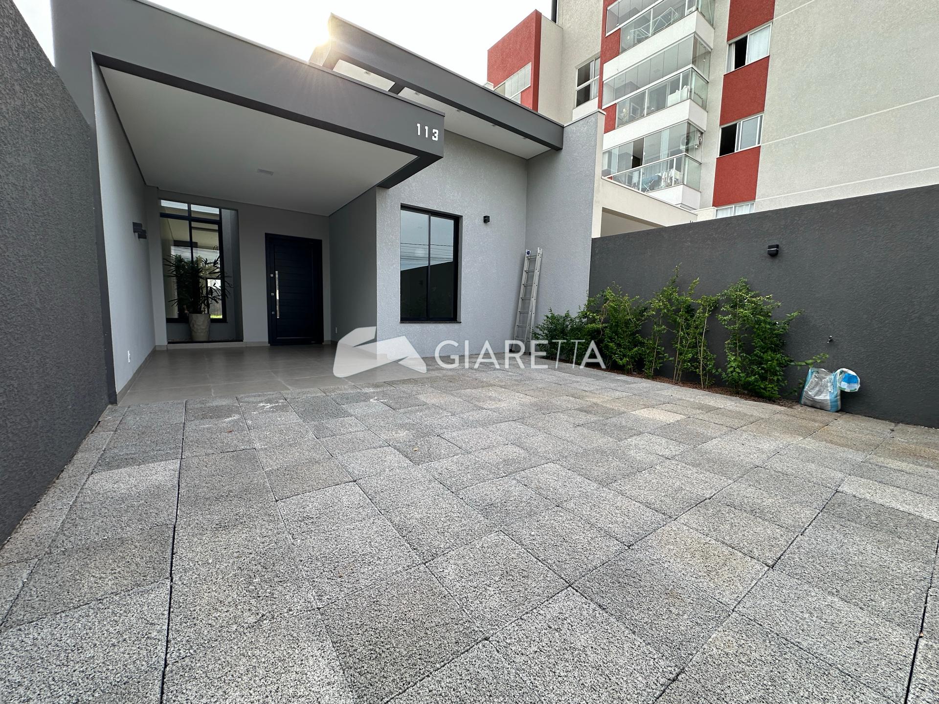 Casa à venda com 2 quartos, 125m² - Foto 2