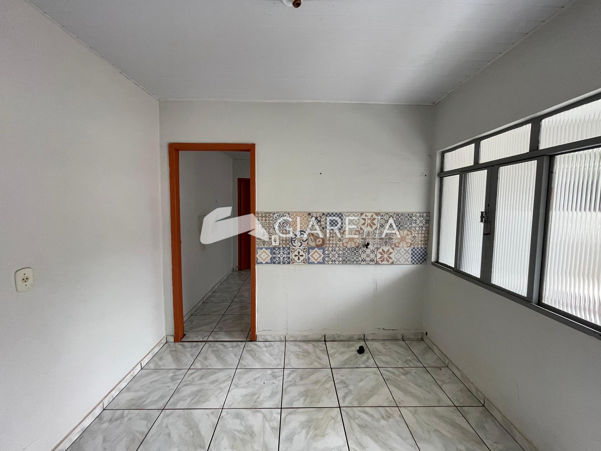 Casa para alugar com 2 quartos, 20m² - Foto 3