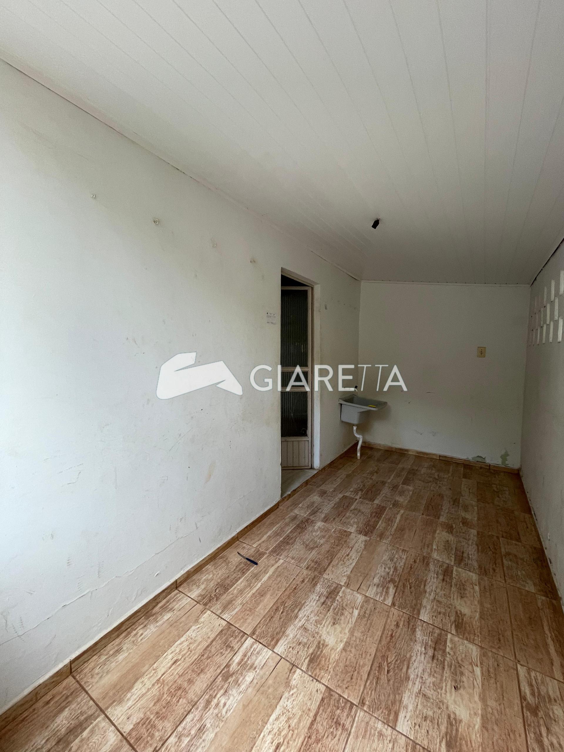 Casa para alugar com 2 quartos, 20m² - Foto 6