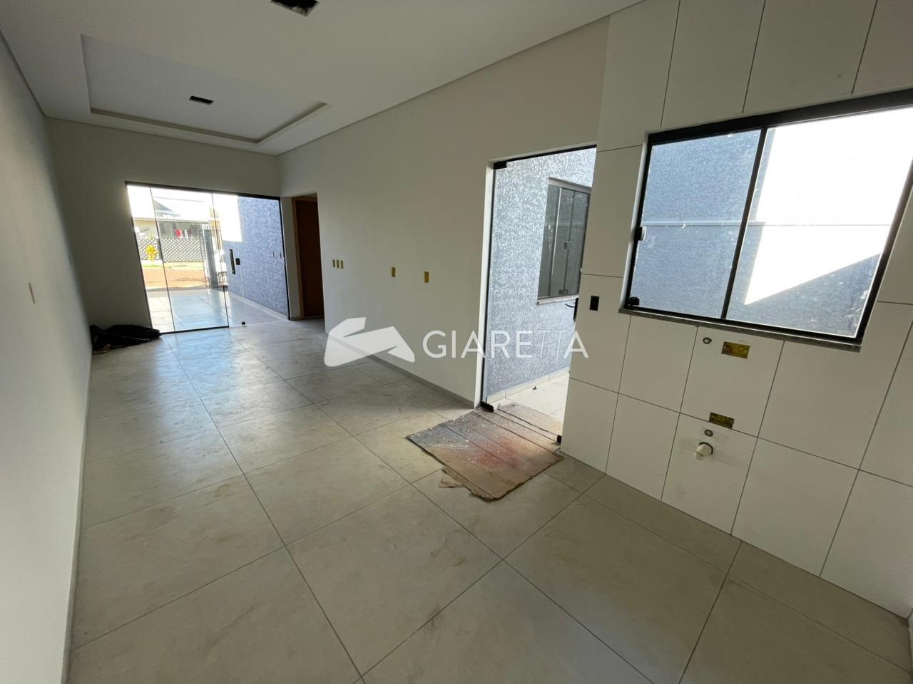 Casa à venda com 2 quartos, 50m² - Foto 4