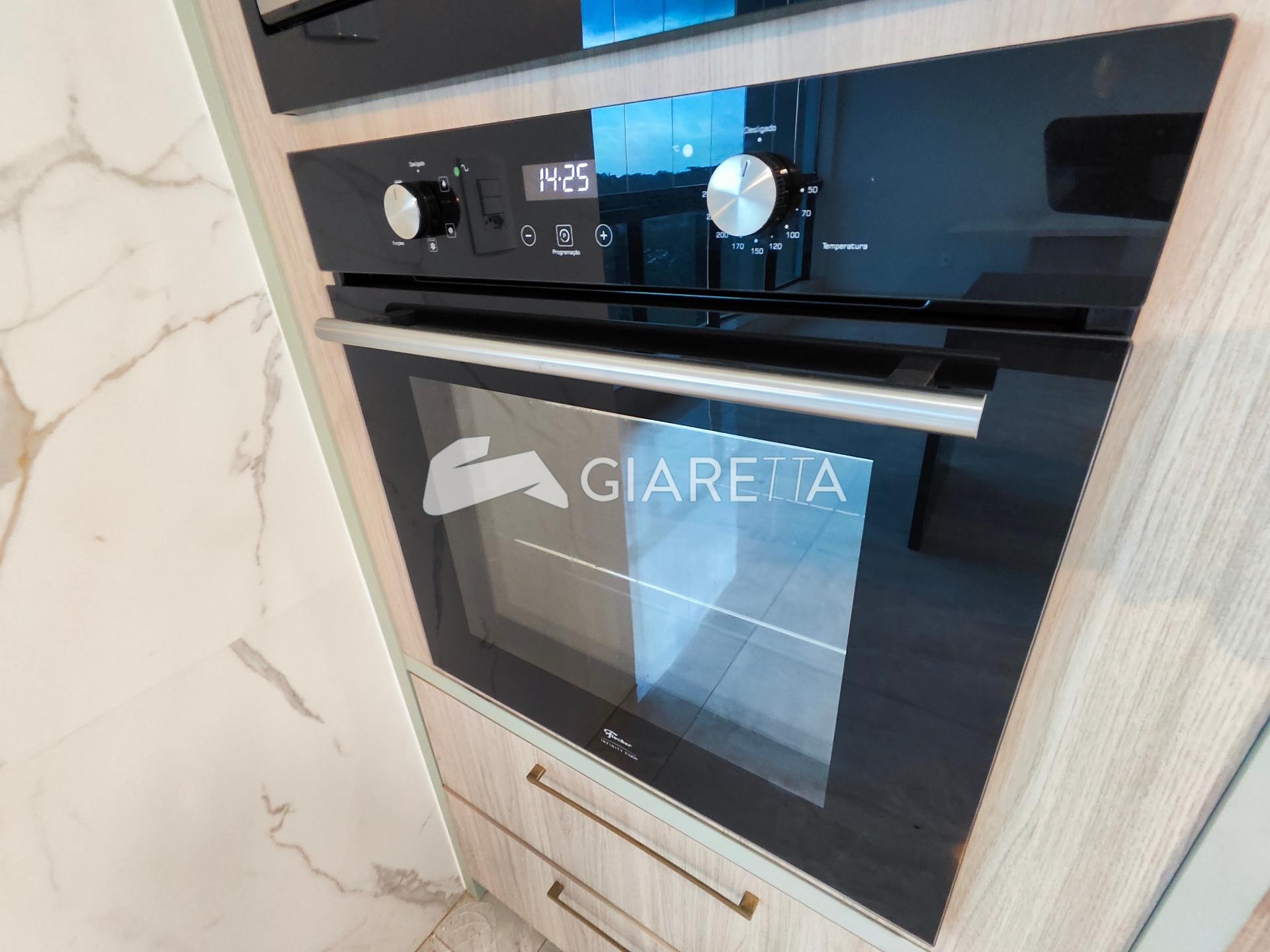 Apartamento para alugar com 2 quartos, 137m² - Foto 11