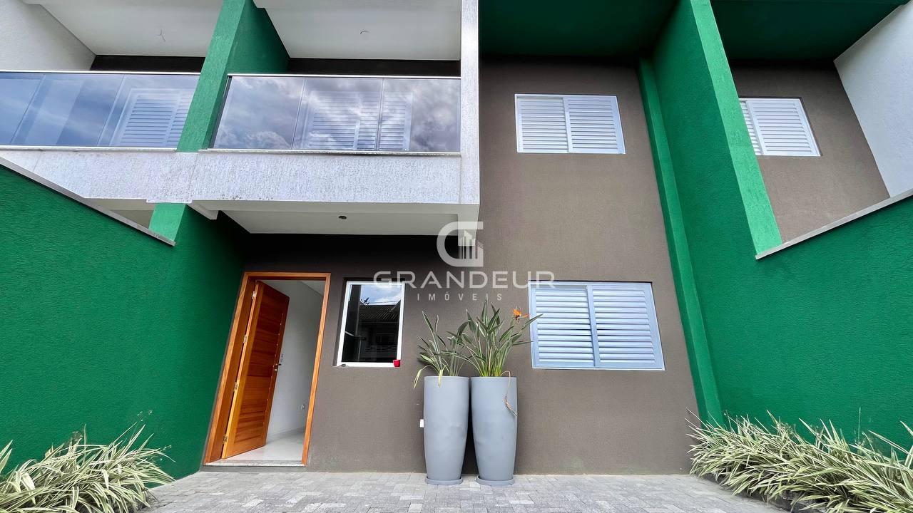 Sobrado com 4 dormitórios à venda no Centro, GUARATUBA - PR