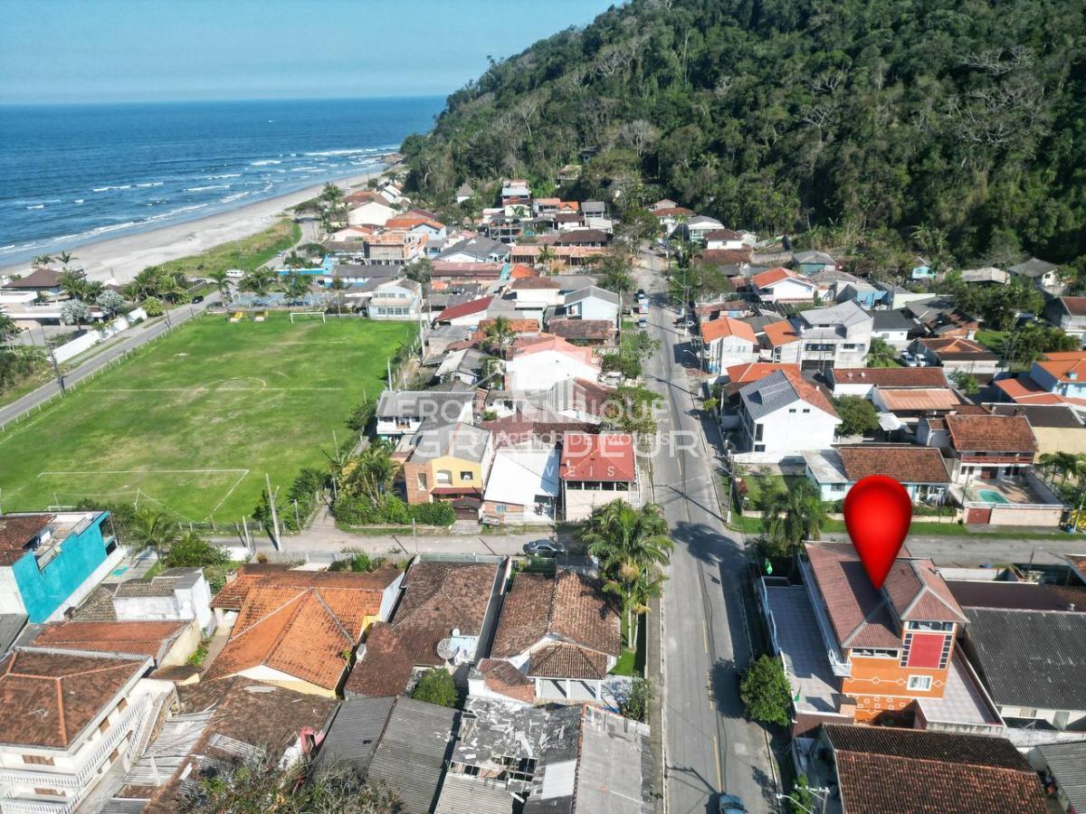 Triplex na Praia do Caieiras  Transforme em Hostel e Lucre 