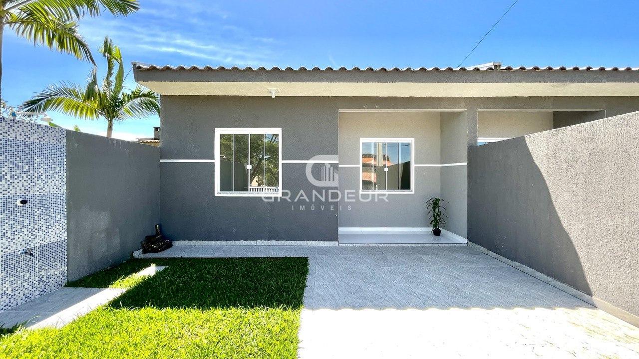 Casa Nova a 2 Quadras do Mar  Ideal para Sua Primeira Residência 
